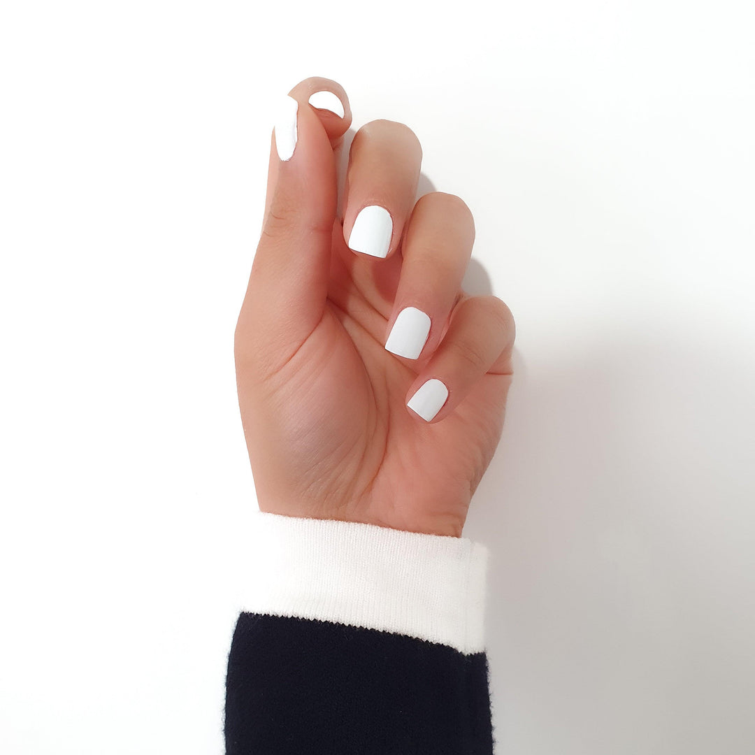 Snow White - Breathable Halal Nail Polish - Inaya Beauty