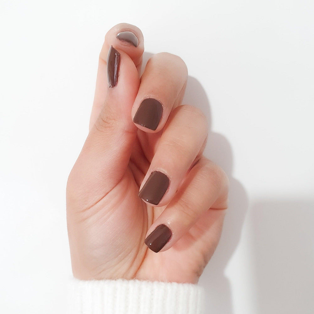 Saddle Brown - Breathable Vegan Halal Nail Polish - Inaya Beauty